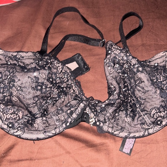 Sexy line by Victoria’s Secret bra size 36D with crystals beautiful, bling lace - Picture 1 of 17